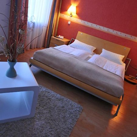 Hotel Heidelberger Hof Дюссельдорф Экстерьер фото