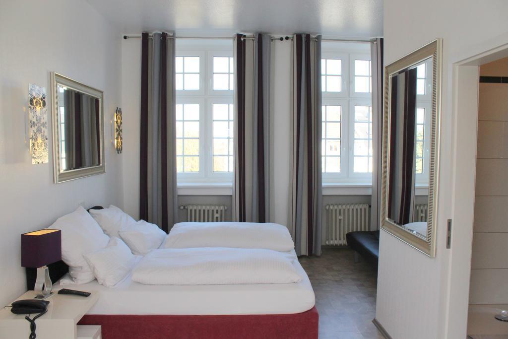 Hotel Heidelberger Hof Дюссельдорф Экстерьер фото