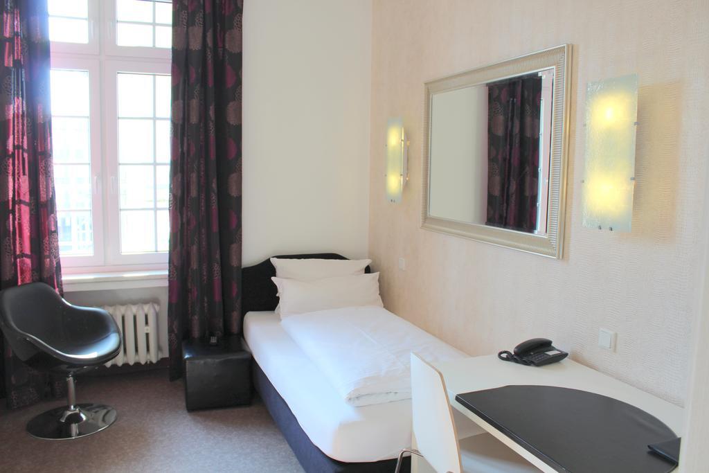 Hotel Heidelberger Hof Дюссельдорф Экстерьер фото
