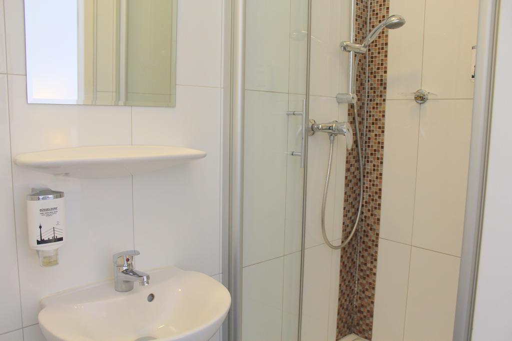 Hotel Heidelberger Hof Дюссельдорф Номер фото
